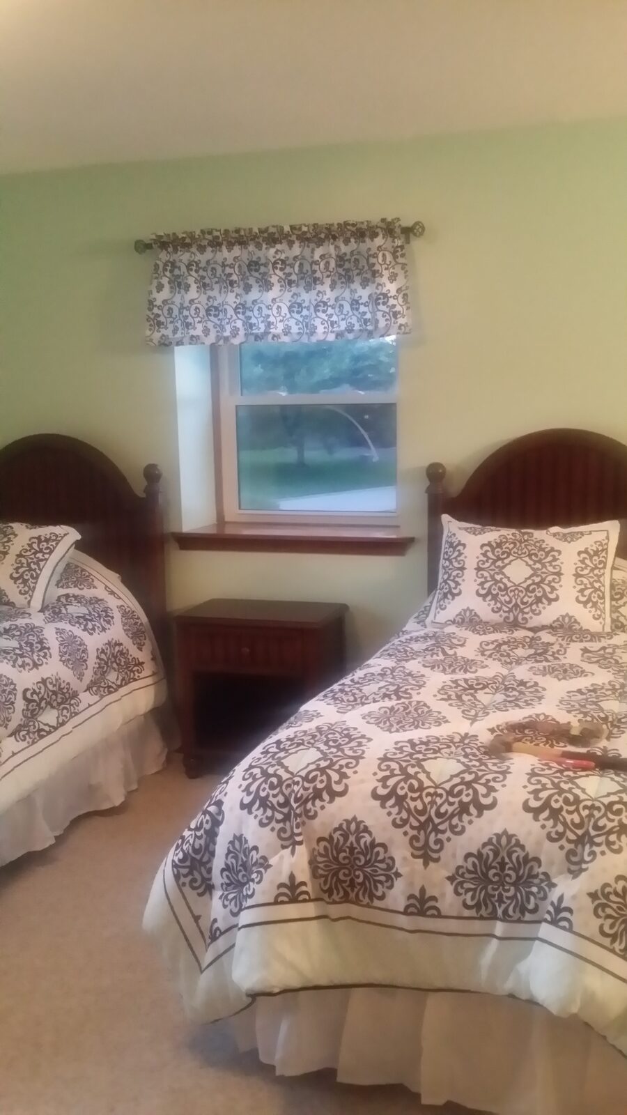 Girl’s Home living space 9